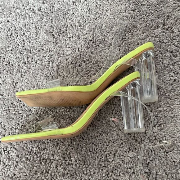 Neon green heels  - Picture 4 of 4